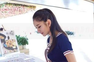 柔韧与美的交融，爱丝《我们一起练瑜伽》作品全集！