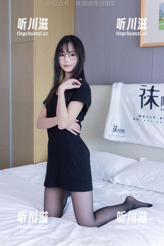 BoBoSocks袜啵啵-甜甜圈 BoBoSocks袜啵啵 - 当甜甜圈遇上黑丝,在线高清变身快乐法宝,脚尖微加固为你增添意外惊喜!