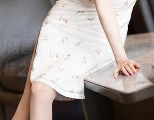 XIAOYU语画界 – Chery绯月樱裙摆飞扬，丝袜之下藏着多少观看的秘密！