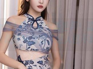 Xiuren秀人网 – 打开新世界！孟狐狸FoxYini最新JK套图，让人目不转睛！