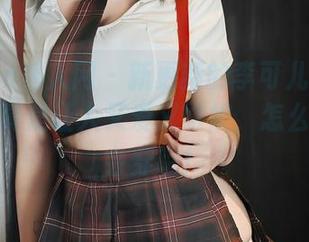 Xiuren秀人网 – 新更新的李可儿圣诞图片……真是让人又爱又嫉妒，怎么能这么会穿呢！