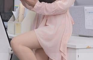 Xiuren秀人网 – 俗气的白色？来围观“王馨瑶yanni”的免费写真，绝对有惊喜！