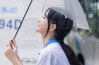 Xiuren秀人网 – 谁说旅拍不能火？谭小灵的巴厘岛美图和图包，简直是个反转！