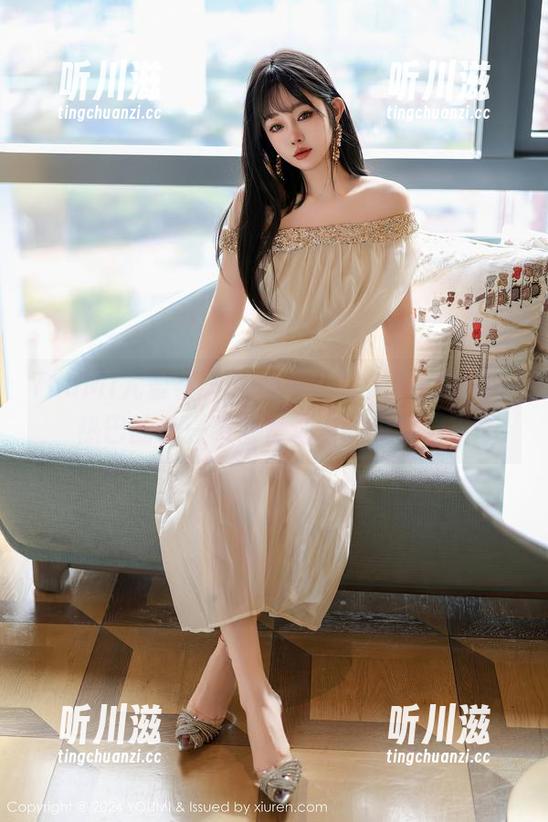 YouMi尤蜜荟 - 套装写真秀：Angela小热巴的每一眼都是绝对的吸引力！