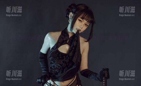 七月喵子 从七月喵子的写真中感受回家的诱惑:可惜天气这么热,我只想待在空调下