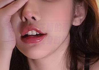 微密圈 – 快看！于芷晴的蕾丝高清原图让人想要立刻变身时尚达人！