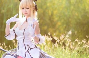 火热夏日，亚缇arty泳池全集：下载清凉瞬间！