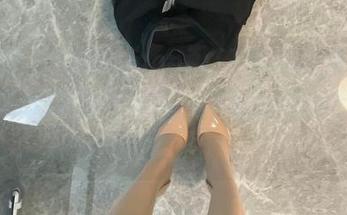 微密圈 – 俏妞qiaoniuTT的网盘精彩瞬间：蜘蛛侠COS写真，连墙面都忍不住想爬！