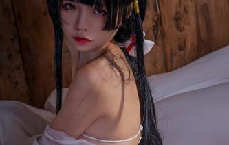 纯白写真，只有可可老师能让无圣光看起来像天使下凡！