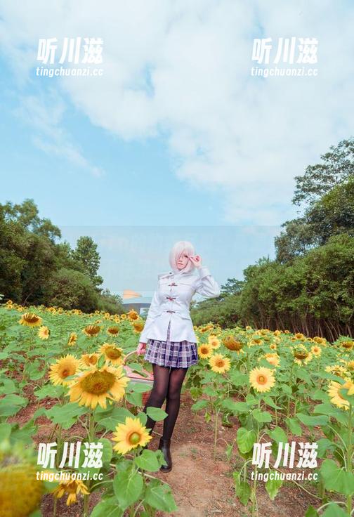 塔塔_Lo1iTa 塔塔_Lo1iTa的豹纹写真:高清效果让人忍不住想扑过去抓一把!