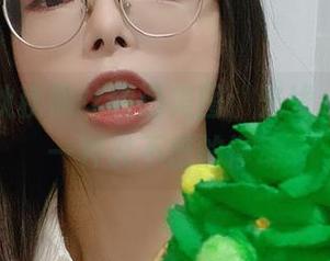 夏小秋秋秋黑丝精选美图：光线、影子，一种说不出的悸动