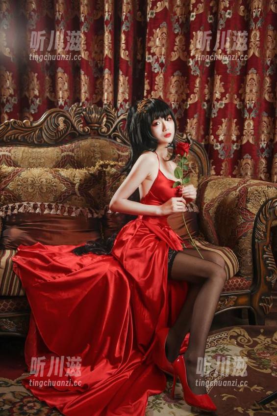 大梨子不是御姐的皮衣写真：等了那么久，只想说她太会穿了！