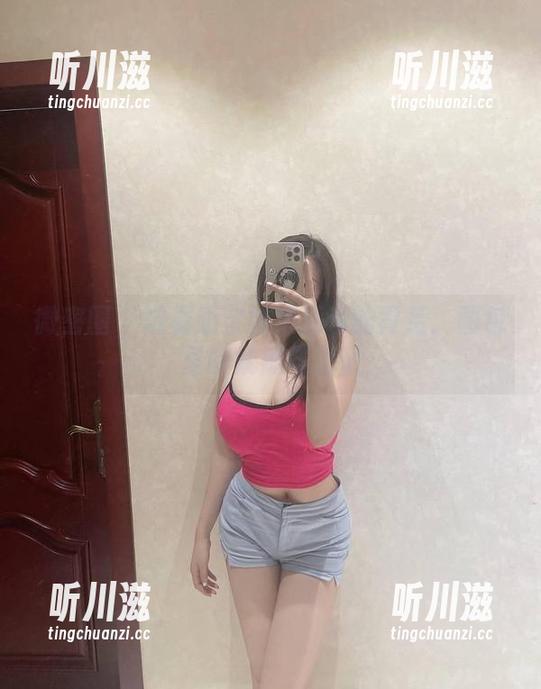 微密圈 - 观看奶宝妹纸运动的背后：图包里的妩媚与力量