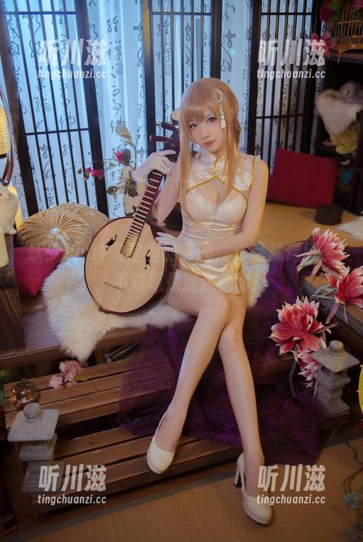 妖少you1教室里的美图，作品就像绿茶，不知道是涩还是甜！
