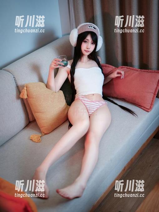 沉迷于嫣嫣子的MILK写真，这绝对不只是一杯牛奶！