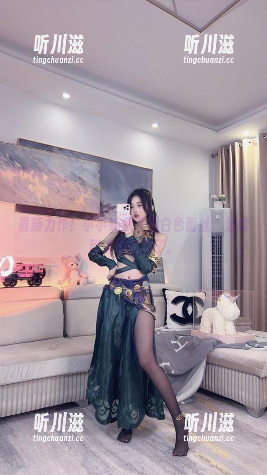 小小奶瓶儿 最新力作!小小奶瓶儿的白色蕾丝,温柔到快要窒息了。