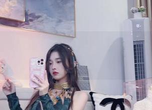 免费套图：探秘小小奶瓶儿的修女魅力，真是让人惊喜！