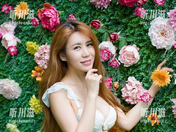尤物馆 - 一窥木木hanna办公室：这些图片让人心跳加速，你敢看吗？