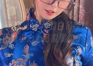微密圈 – 张思允nice的白吊带袜：观看的同时小心心可能要掉了！