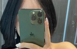 微密圈 – 张鑫baby的写真：黑色诱惑，恰到好处的撩人。