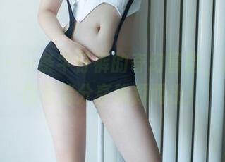 推女郎 – 一条牛仔裤的奇幻冒险，Rita带你高清分享脱颖而出！