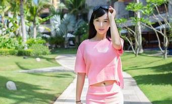 推女郎 – 想要颠覆你的小确幸？娜露最新女友图包来袭！