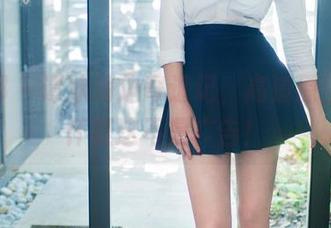 推女郎 – 谭冰海边奇遇记，高清原图让人怀疑这不是广告！