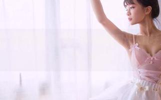 果团网 – 龚玥菲美脚图包上线，精选的美到让人直呼‘这也太绝了吧’！