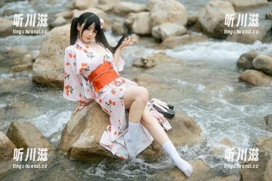 桜井宁宁和服浴衣在风中摇曳：这些图片简直就是对夏天的诗意呼唤！