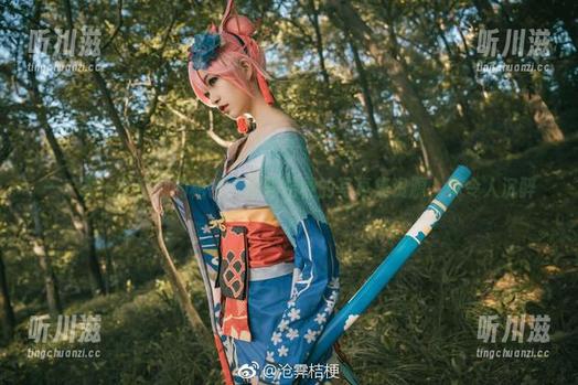 一千零一个江湖的秘密：沧霁桔梗的写真集资源，真令人沉醉