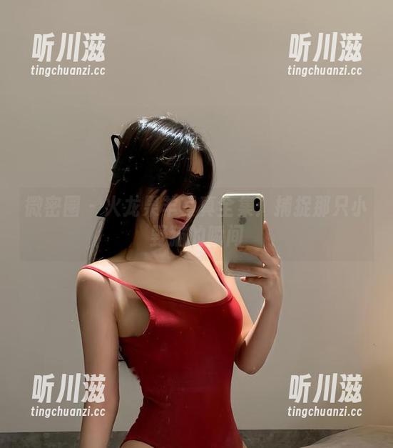 火龙果羊 微密圈 - 火龙果羊写真全集:捕捉那只小野猫的瞬间