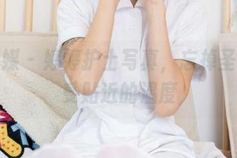 物恋传媒 – 婷婷护士写真，忘掉圣光，感受贴近的温度