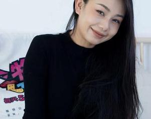 物恋传媒 – 迷失在菲菲的图包里，风里的云更新了一波，让人想多看几眼！