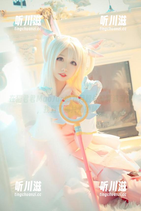 在猫君君MaoJun的九月舰长写真资源里，找到了那片海的秘密