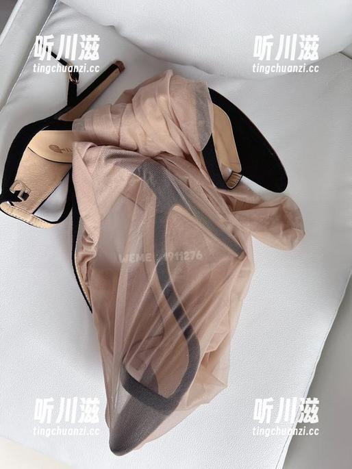 微密圈 - 白龙猫女夏天的免费作品，带你感受夏日的清新与甜蜜。