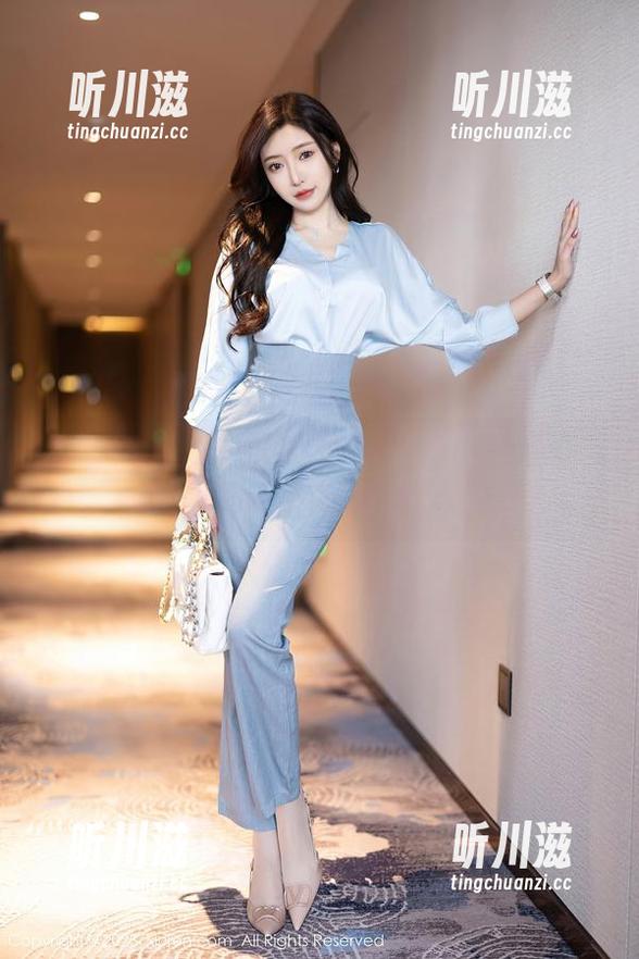 秀人网 - 快来围观！MARA酱的制服图包，绝对能惊艳你的眼球！