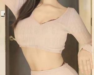 秀人网 – 让豹纹带你飞：MODEL伊若全集中的原图，精彩瞬间记录！