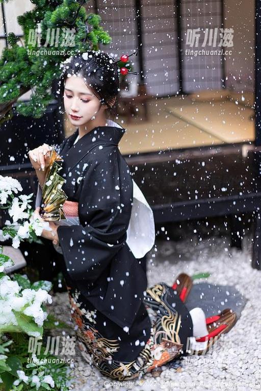 秀人网-程程程 秀人网 - 程程程晒夏天,写真作品里藏的不是秘密,都是我!