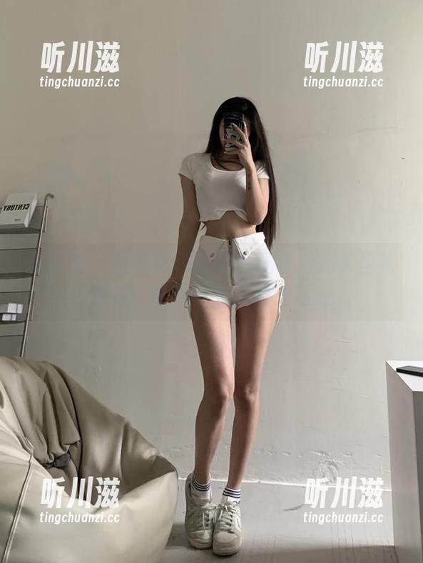 微密圈 - 翻看粉色的猪陈佩奇后妈蕾丝裙图集：从细节看美丽的叛逆