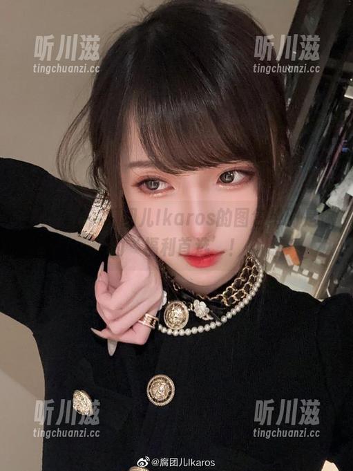 腐团儿Ikaros 这个圣诞,腐团儿Ikaros的图包绝对是你的‘福利首选’!