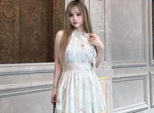 纯白之下：芊芊酱w的私房作品大揭秘