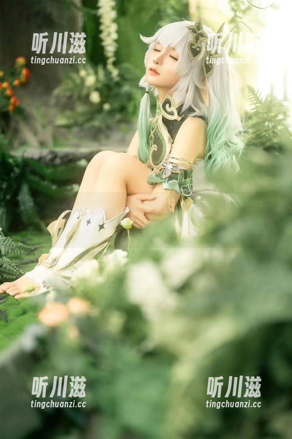 馆藏少女：蠢沫沫的图库精选，光影交错如梦似幻