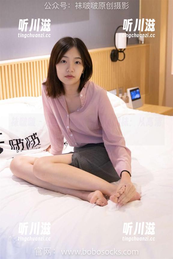 袜啵啵 - 小淳与她的白丝小腿袜：从高清到资源的旅程