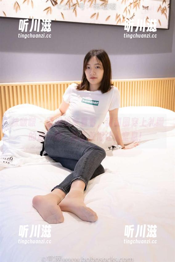 袜啵啵 - 图册快来看看，甜甜圈穿上礼服的那一刻，简直美得让人窒息！