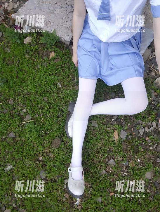 吓人！西尔酱足尖彩虹、JK白丝的高清写真大揭秘