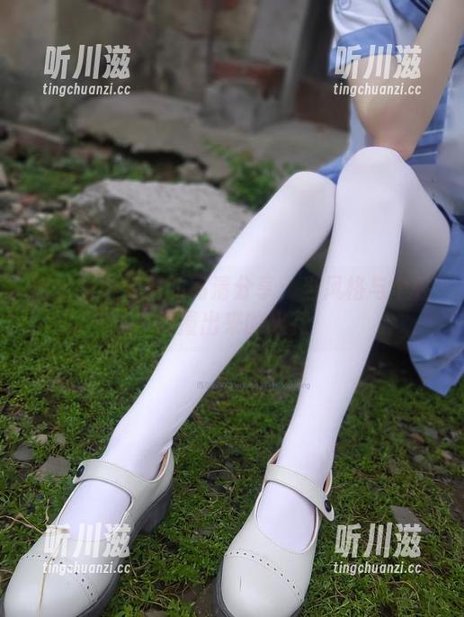 西尔酱牛仔裤的高清分享：当风格与个性碰撞出来的火花
