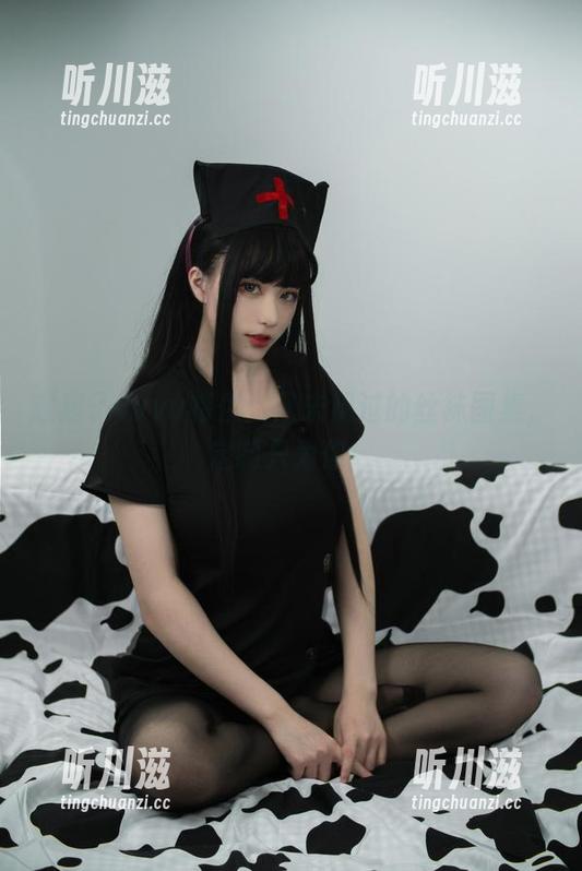 起起子vvvv特供：从未见过的丝袜图集，定制只为你！