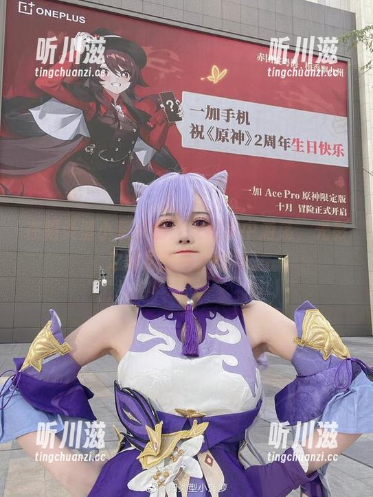 在阳炎型小菠萝的少女图集中游荡，光影之间居然有点暧昧。