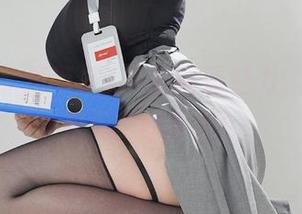 阿寨寨：吊带袜1.0的高清魅力，简直就是视觉的享受！