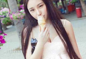 青豆客 – 图库里的翩翩旗袍：谭晓彤的美丽秘密